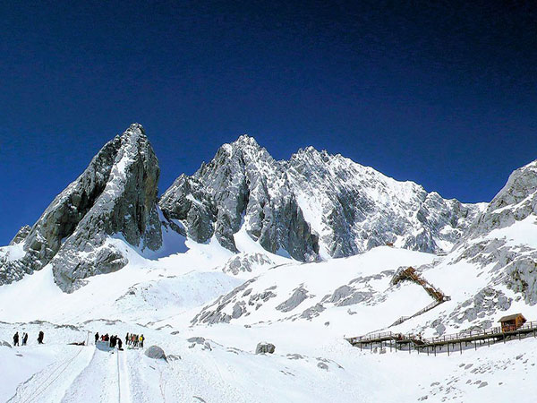 玉龙雪山